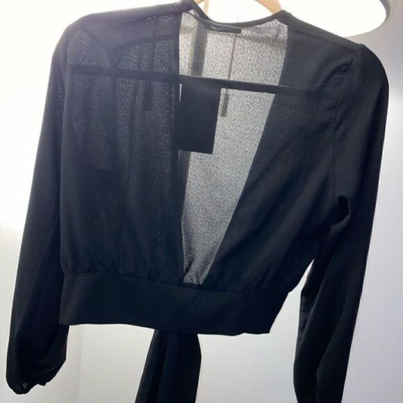 Sheer open front wrap around‎ top - Picture 5 of 6